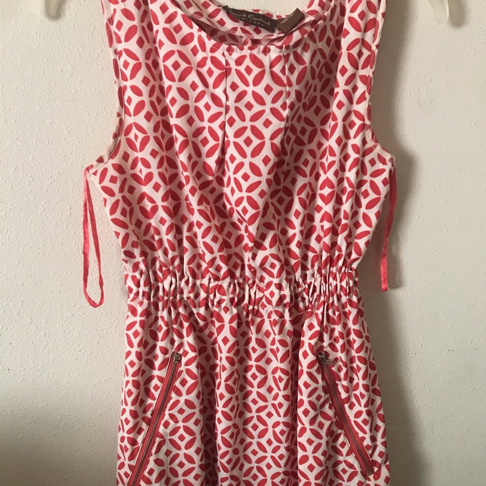 Red dress with two pockets